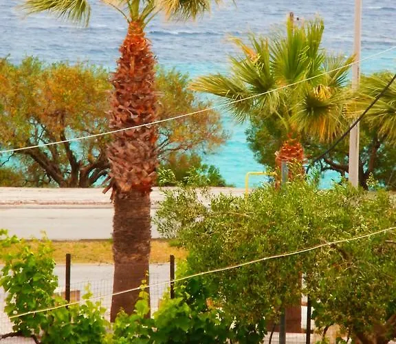 Phyllis Maisonettes Апартаменты *