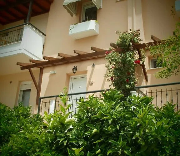 Апартаменты Phyllis Maisonettes Kallithea (Chalkidiki)