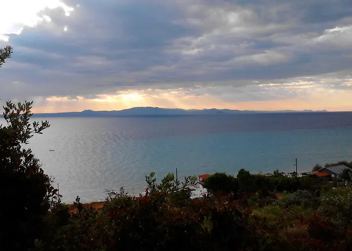 Апартаменты Phyllis Maisonettes