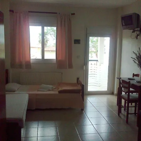 Phyllis Maisonettes *