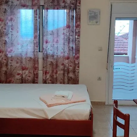 Phyllis Maisonettes * Kallithea (Chalkidiki)
