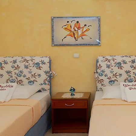 Phyllis Maisonettes * Kallithea (Chalkidiki)