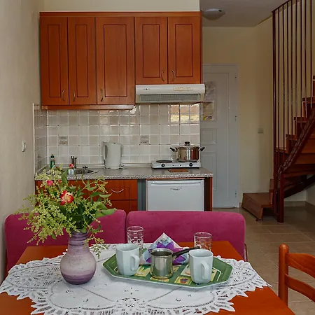 Phyllis Maisonettes