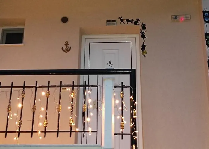 Phyllis Maisonettes *