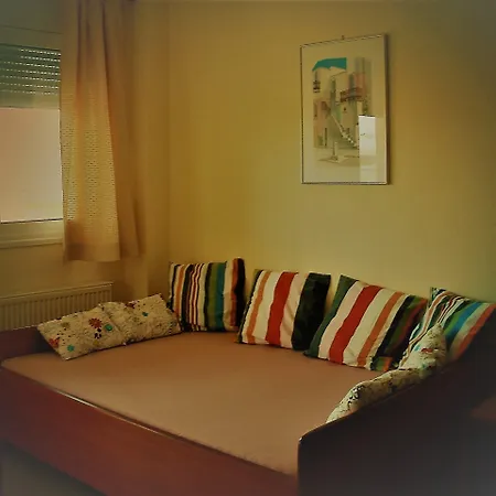 Phyllis Maisonettes *