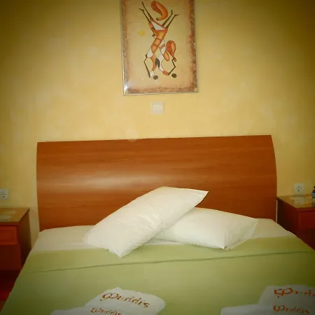 Phyllis Maisonettes Kallithea (Chalkidiki)